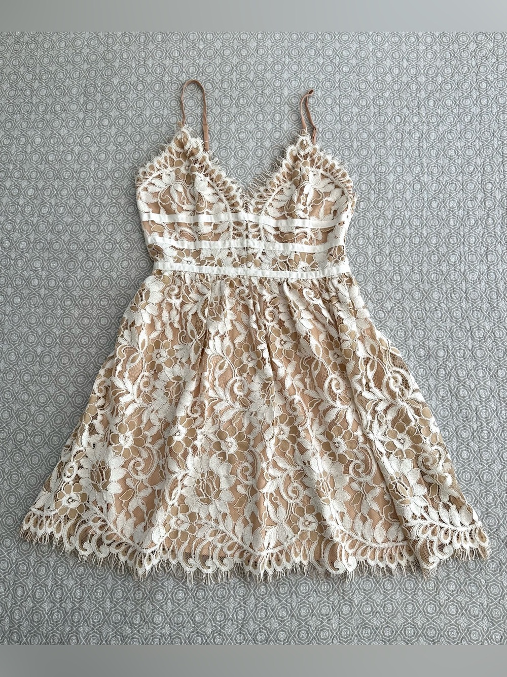 NEW! Revolve x NBD Cream Lace Give it Up Mini Dress Coquette Size S